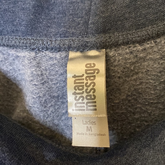 Yellowstone Dutton Ranch women’s sweats - Picture 5 of 5